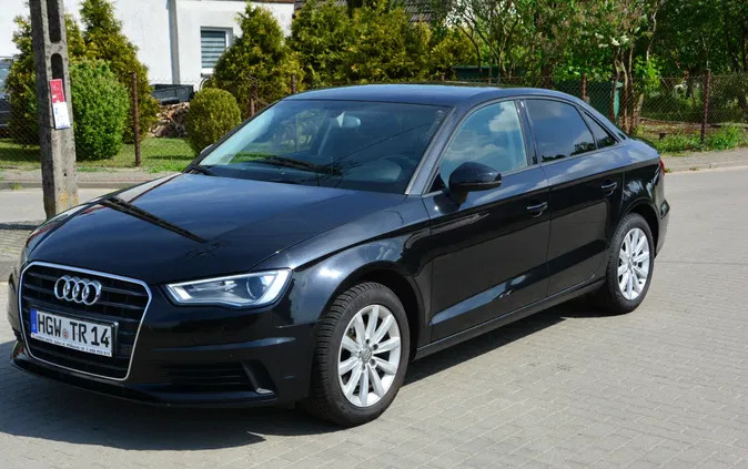 audi łobez Audi A3 cena 58500 przebieg: 220000, rok produkcji 2014 z Łobez